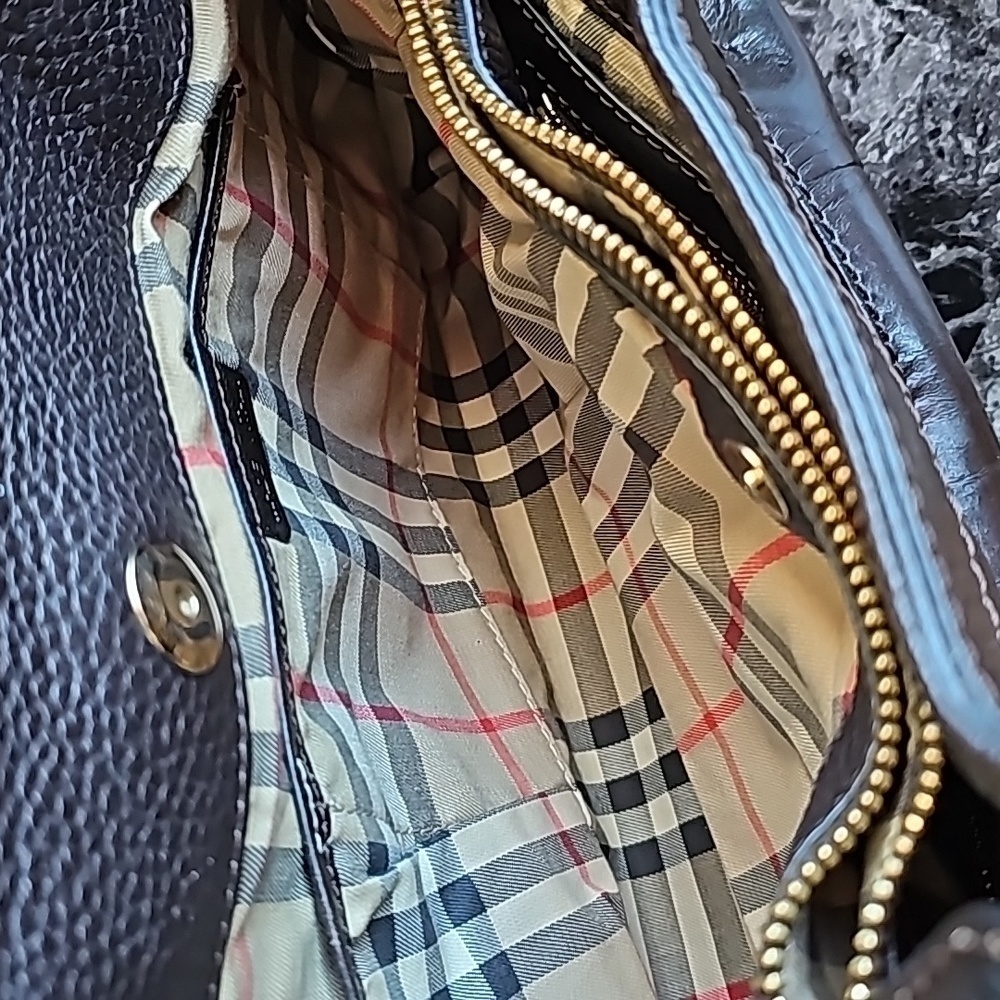 Burberry Hepburn Tote Bag - Picture 5 of 16